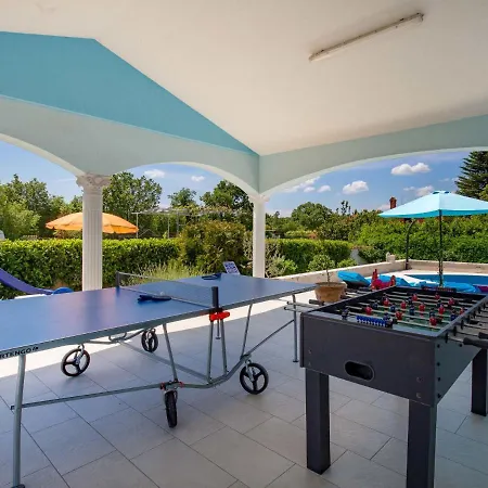Gabriel - Lbn417 By Interhome Holiday home