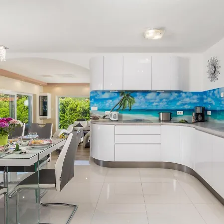 Holiday home Gabriel - Lbn417 By Interhome *