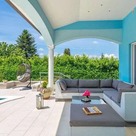 Gabriel - Lbn417 By Interhome Holiday home