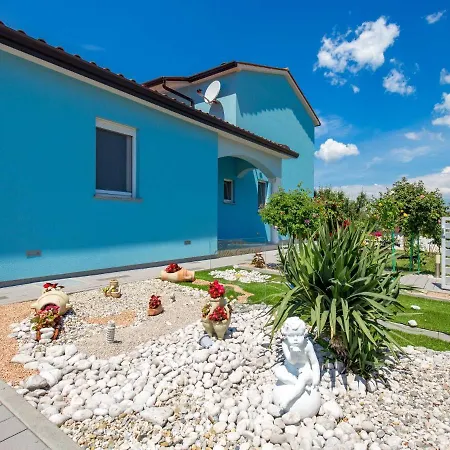 Gabriel - Lbn417 By Interhome Holiday home